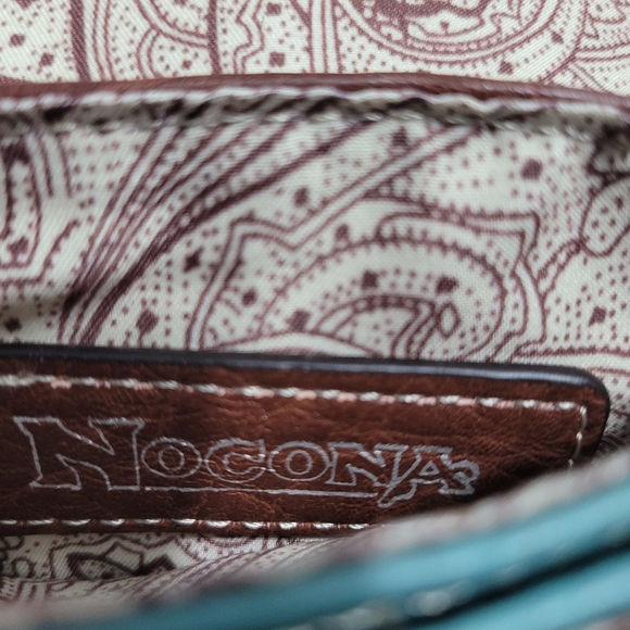 Nocona Brown Fringe Crossbody Bag With Adjustable Straps - Picture 8 of 10